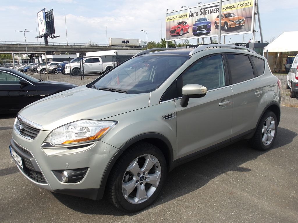 Ford Kuga 2,0TDCi 100 kW ! TITANIUM !