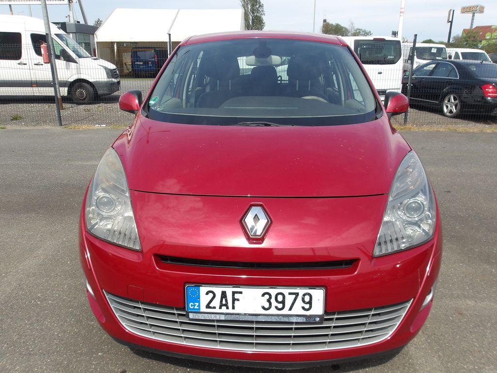 renault-grand-scenic-1-5dci-automat-1-maj - 4