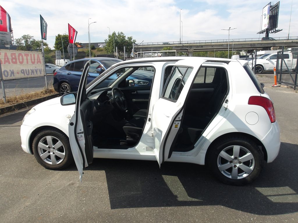 suzuki-swift-1-3i-cr-2xklice-klima - 9