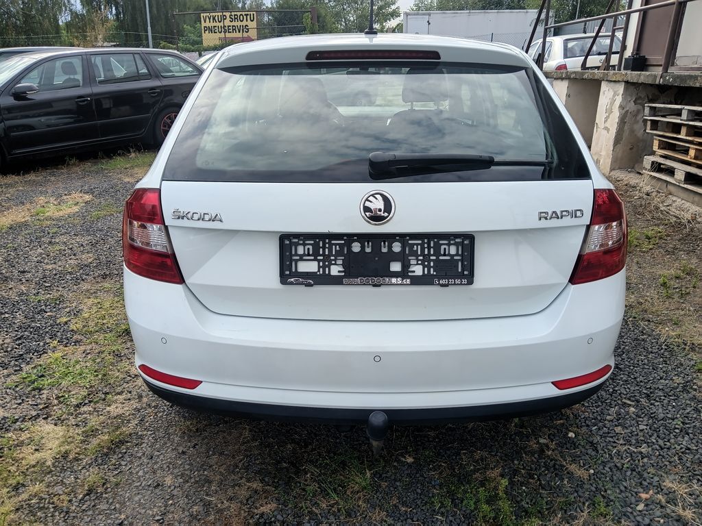 skoda-rapid-1-2-tsi-ambiton-81kw - 3