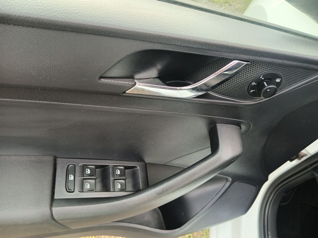 skoda-rapid-1-2-tsi-ambiton-81kw - 9