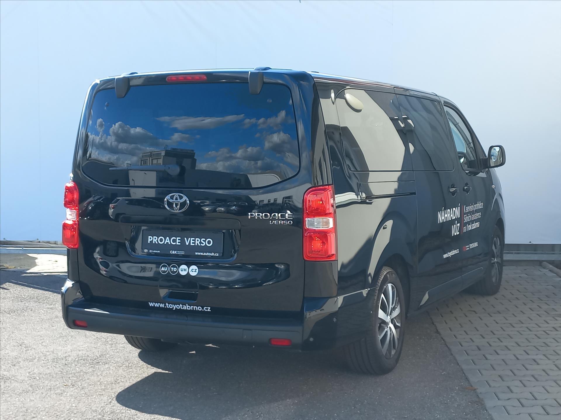 toyota-proace-verso-2-0-diesel-177k-8st-a-t-l2-family-webasto-8-mist - 2
