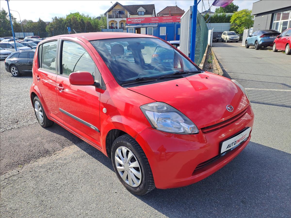 daihatsu-sirion-1-0-i - 1