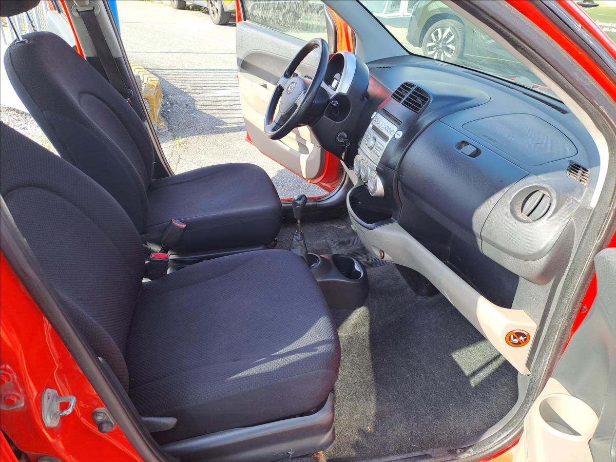 daihatsu-sirion-1-0-i - 7