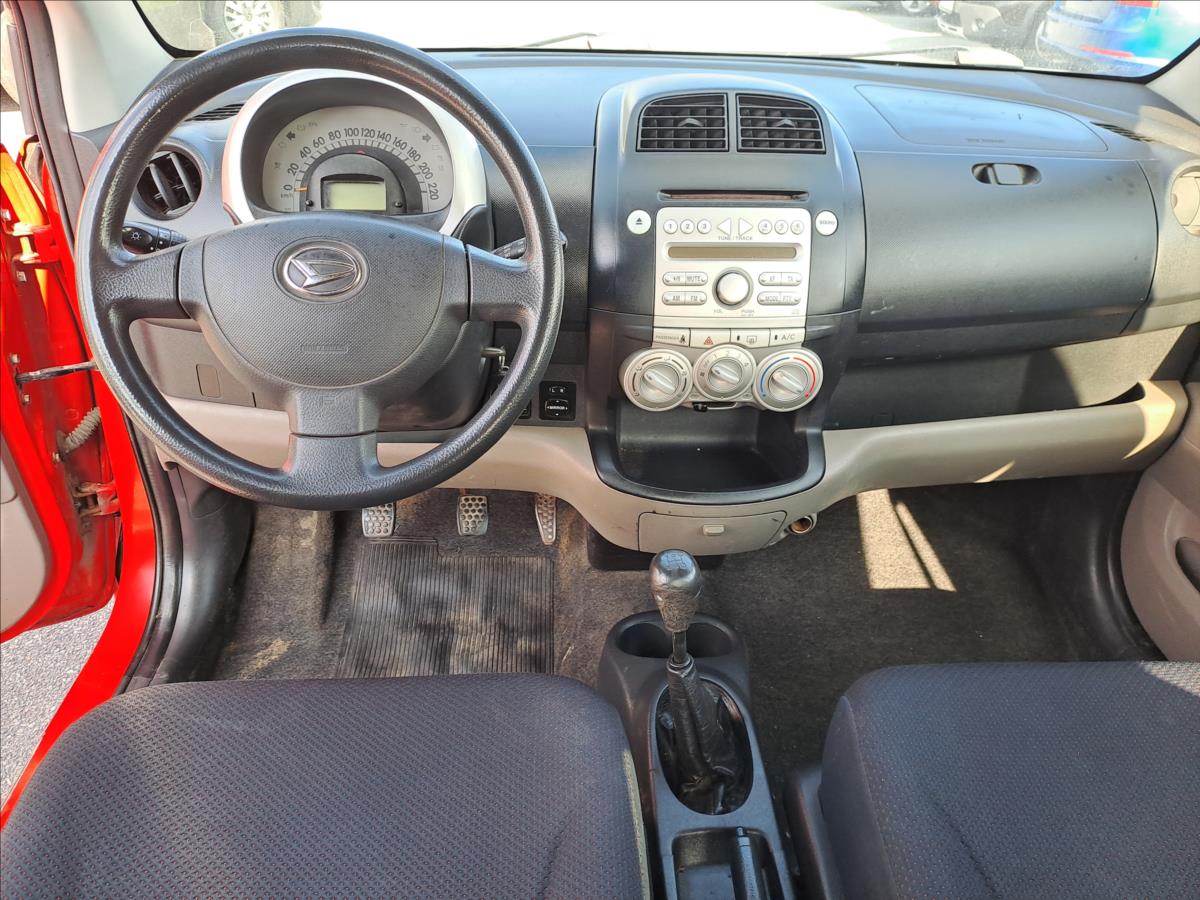 daihatsu-sirion-1-0-i - 8