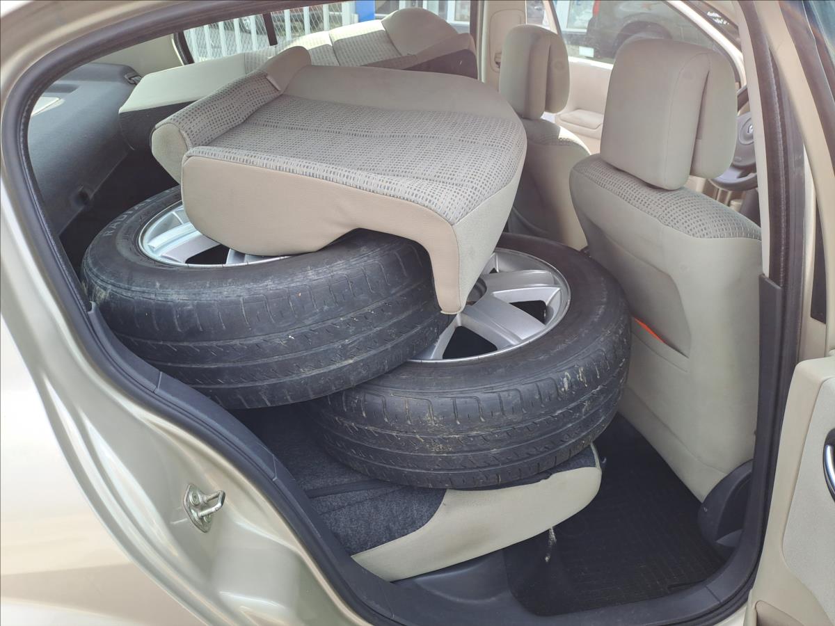 renault-megane-1-5-dci-klima-nove-rozvody - 6