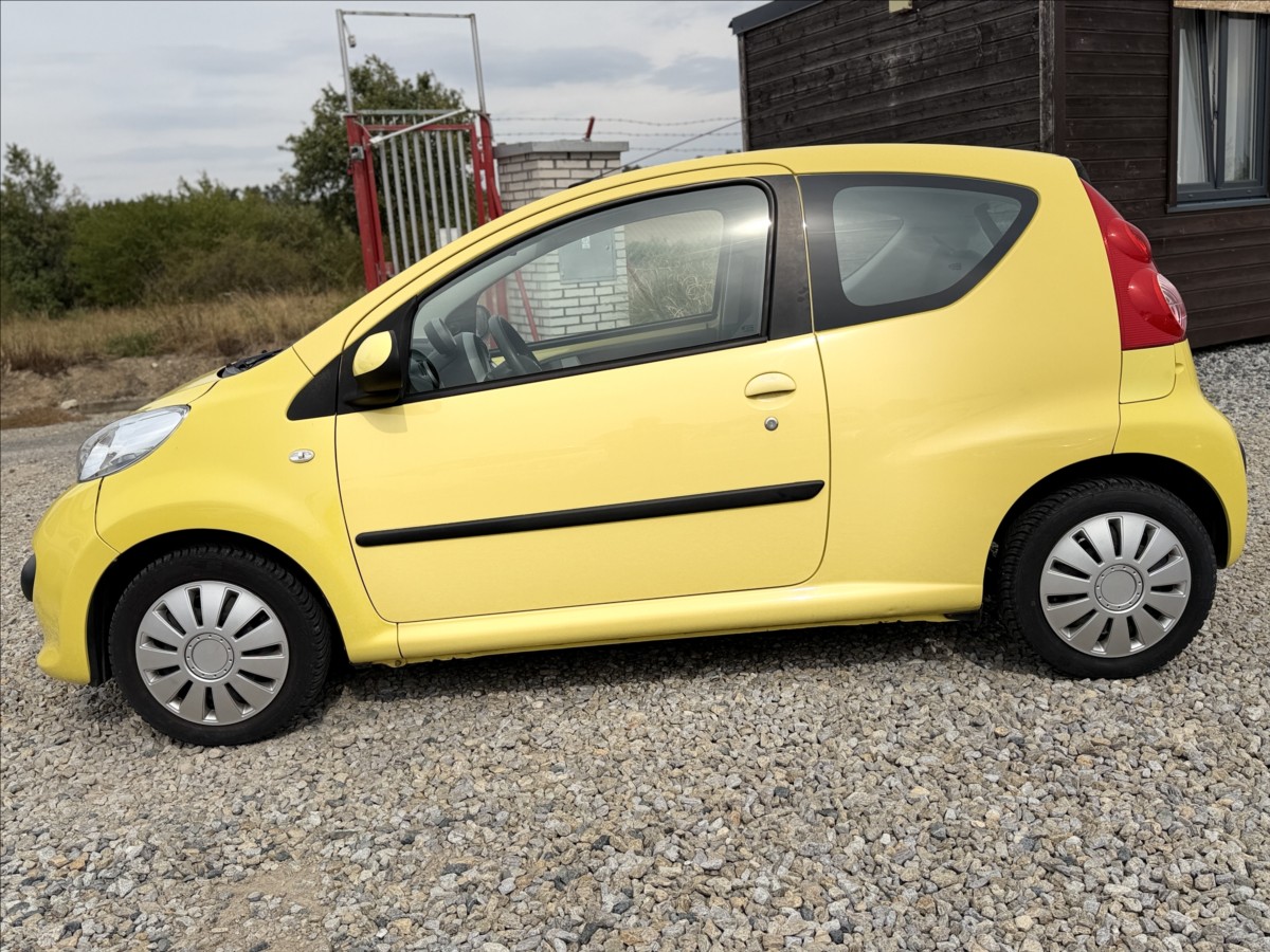 peugeot-107-1-0-i-77tkm-klima-servo - 7