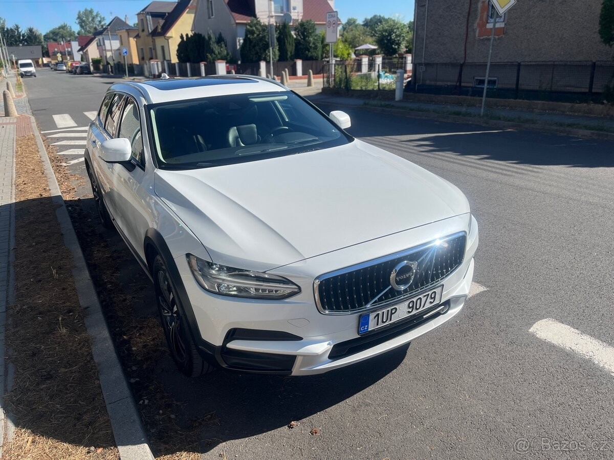 Volvo V90 2,0   Crosscountry, TDI D5 AWD
