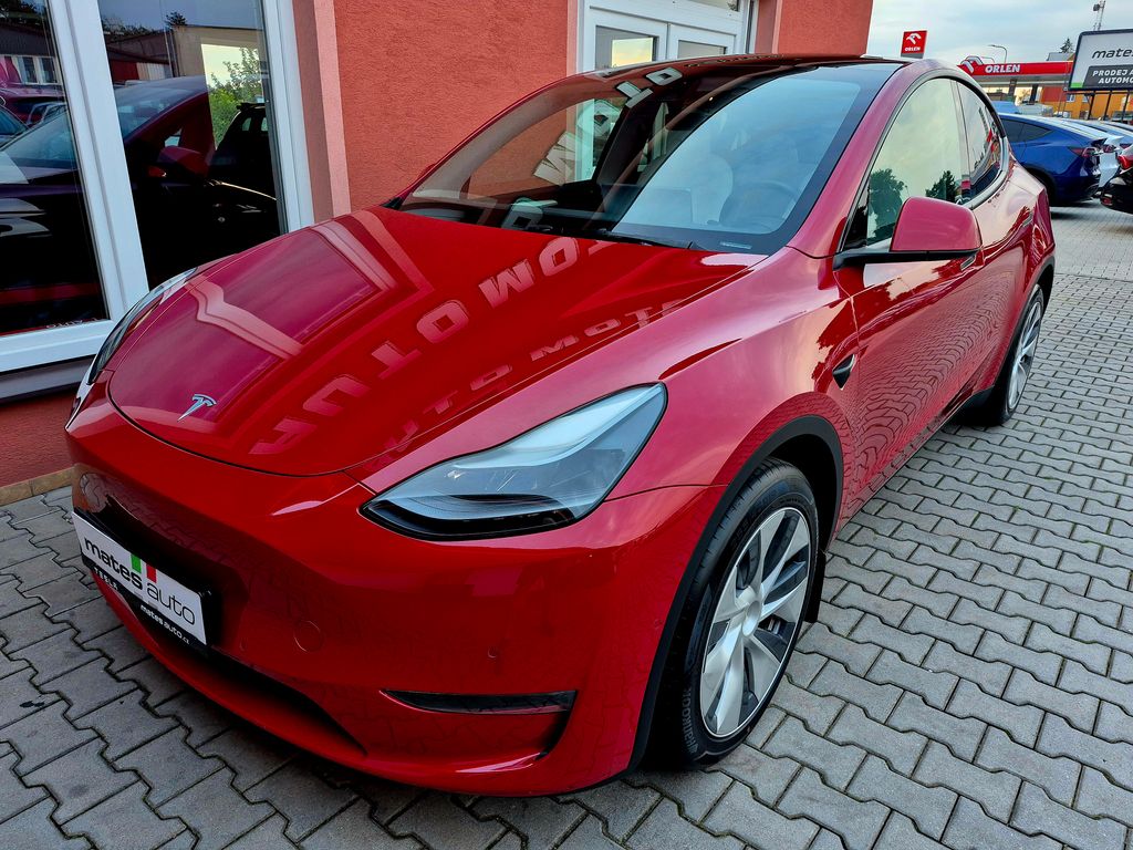 Tesla Model Y Dual Motor 378 kW SOH 93,9% (ODPOČET DPH)