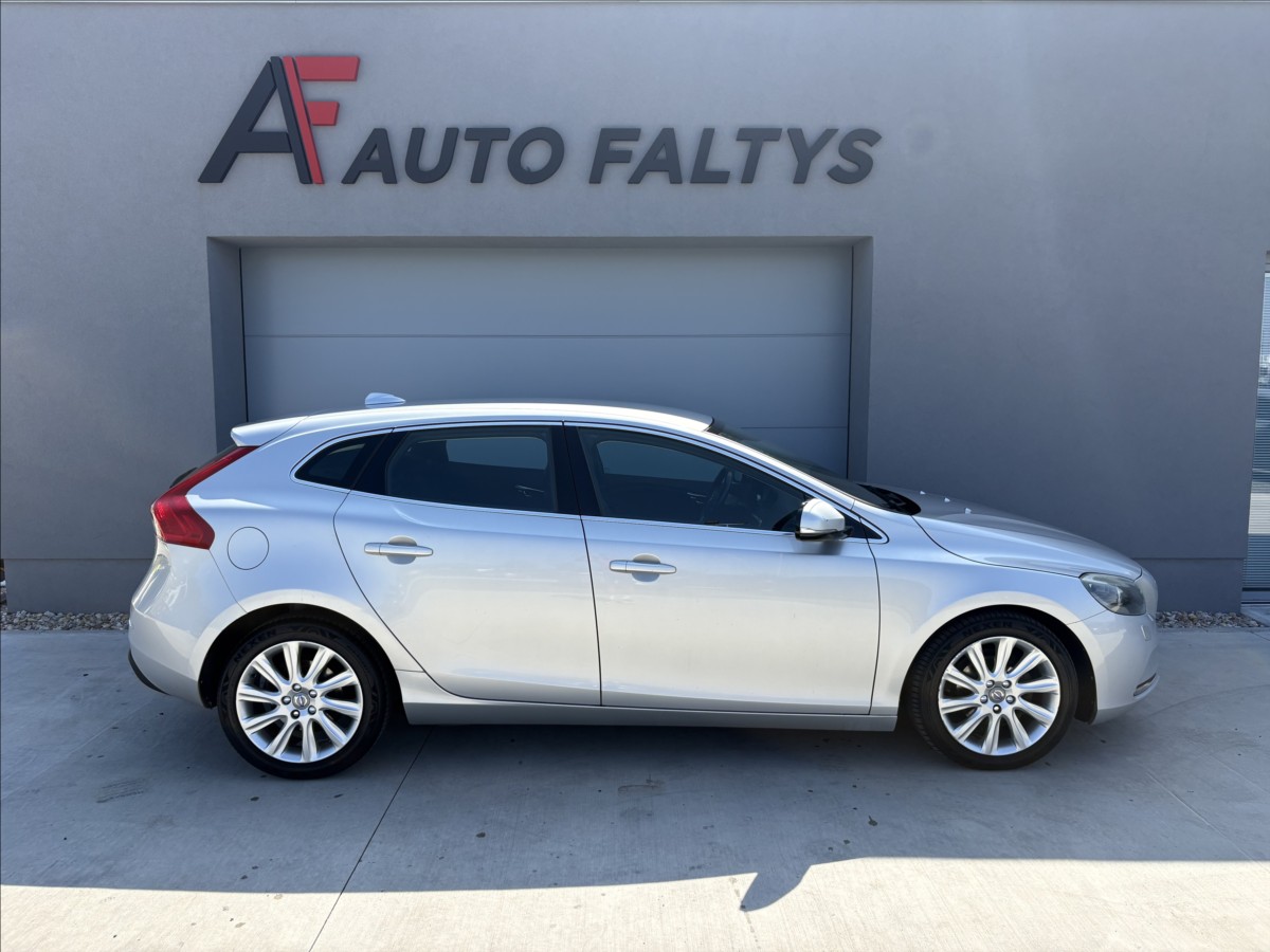 volvo-v40-1-6-d-84-kw-c-r - 6