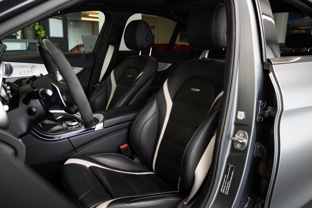 mercedes-benz-tridy-c-c63-s-amg-burmester-360-pano - 7