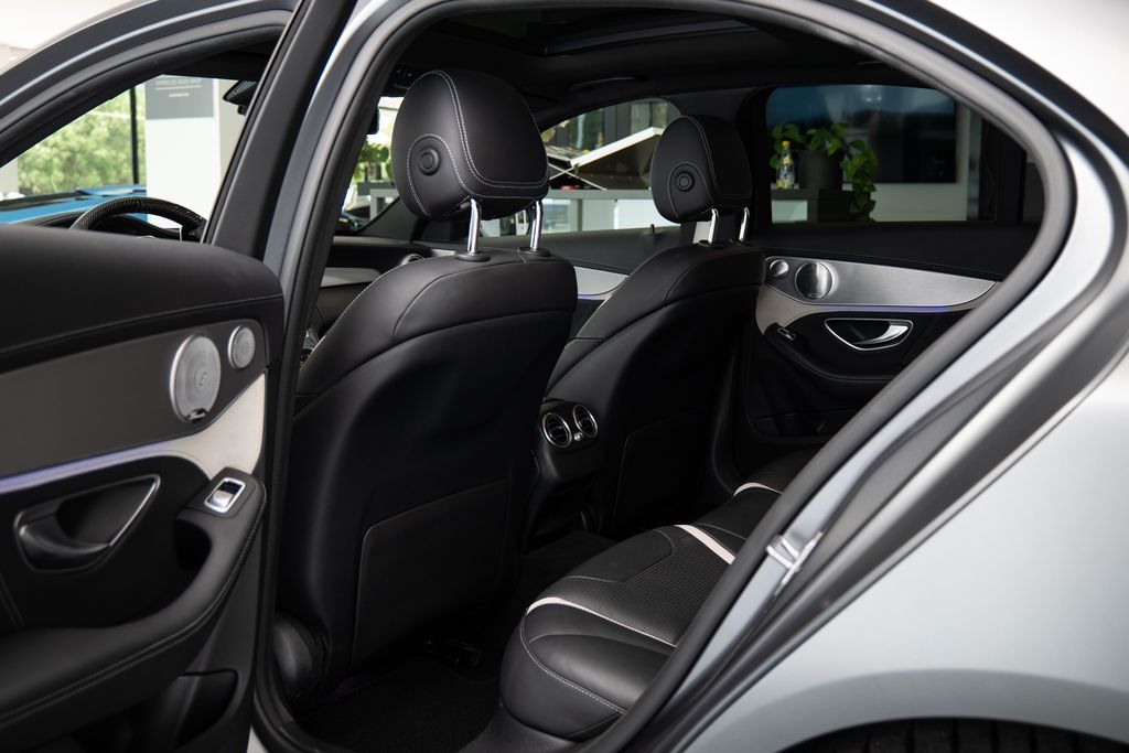 mercedes-benz-tridy-c-c63-s-amg-burmester-360-pano - 9