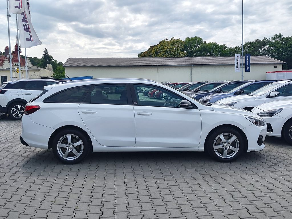 hyundai-i30-1-4-t-gdi-103kw-trikolor-kom - 3