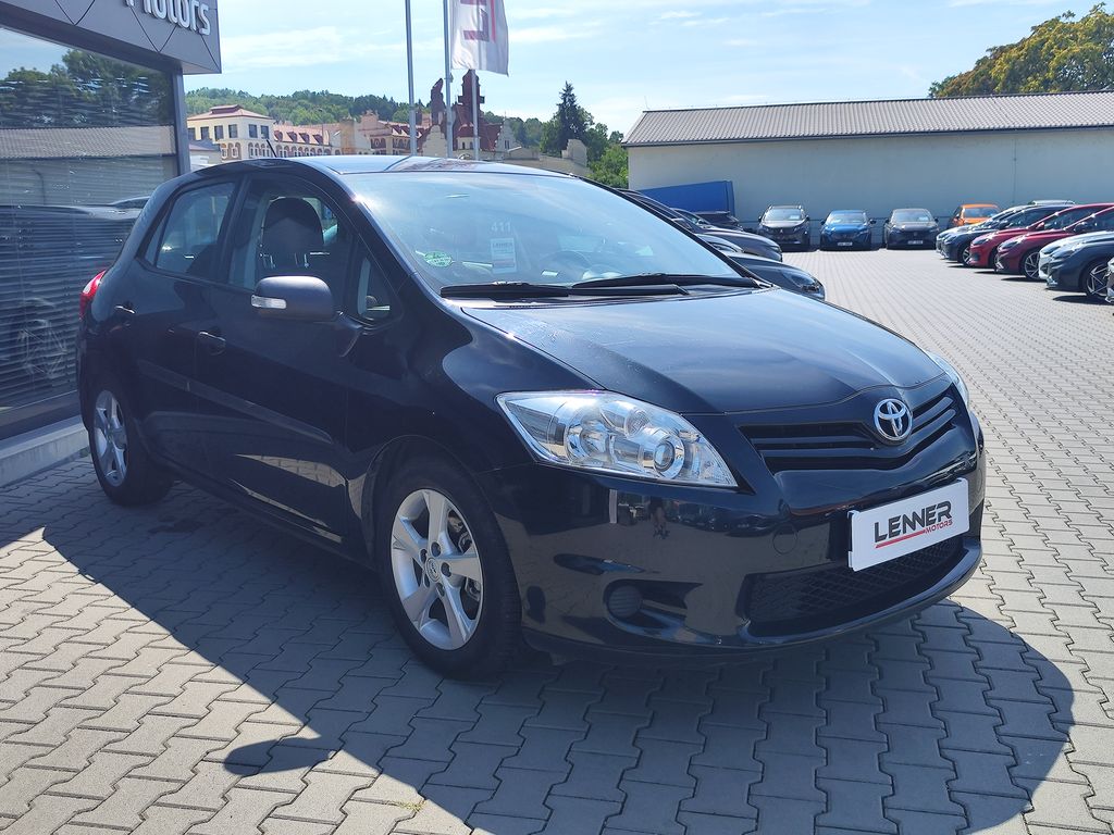 toyota-auris-1-6-valvematic-97kw-terra-cool - 2