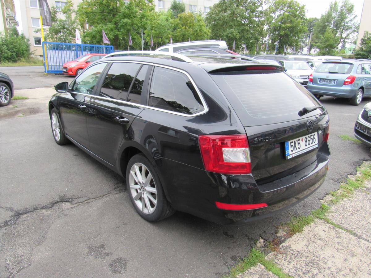 skoda-octavia-2-0-tdi-110kw-dsg-combi - 3