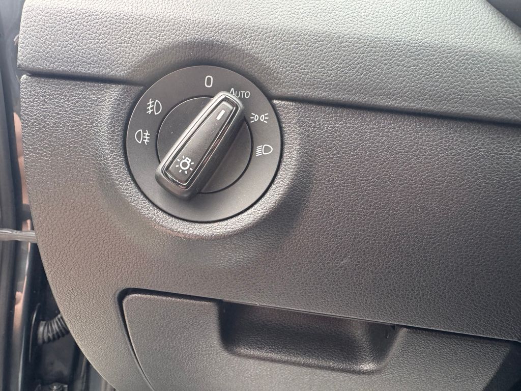 skoda-octavia-combi-2-0-tdi-ambition-edition - 8