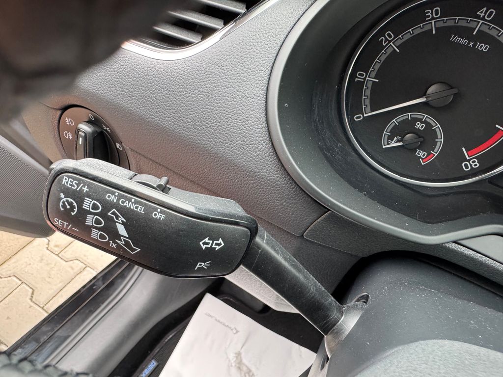 skoda-octavia-combi-1-4-tsi-ambition-zadano - 8
