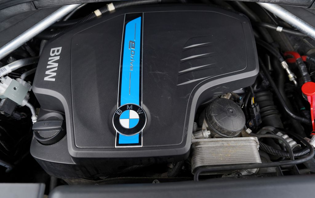 bmw-x5-x5-40e-xdrive-iperformance-315-ps-panorama - 9