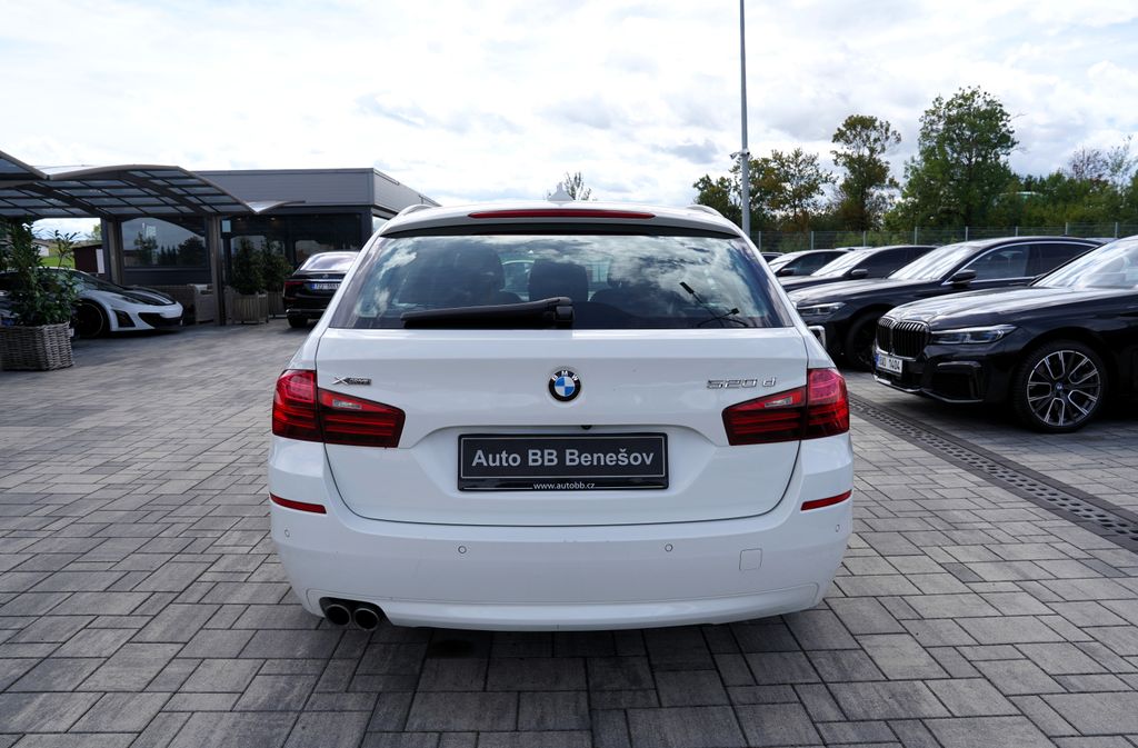 bmw-rada-5-bmw-520d-xdrive-185-ps-kuze-at - 4