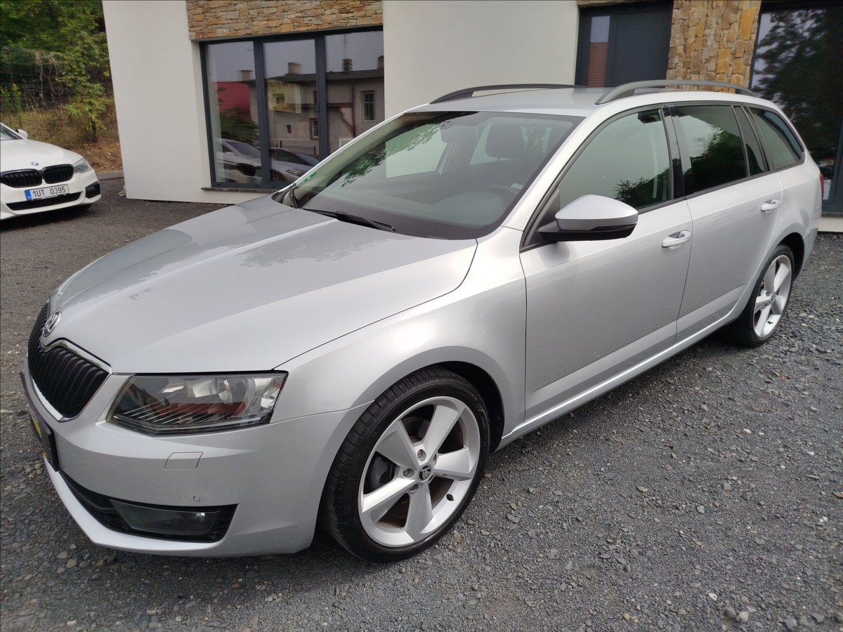 skoda-octavia-2-0-tdi-110kw-1-majitel - 1