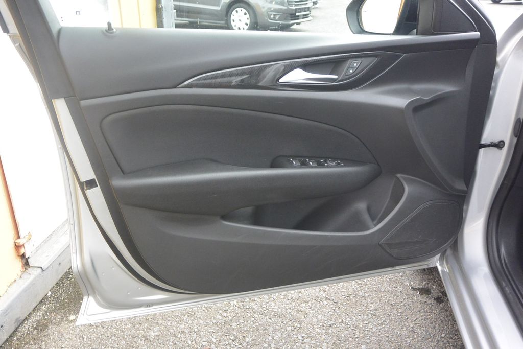 opel-insignia-2-0cdti-128kw-at-navi - 8