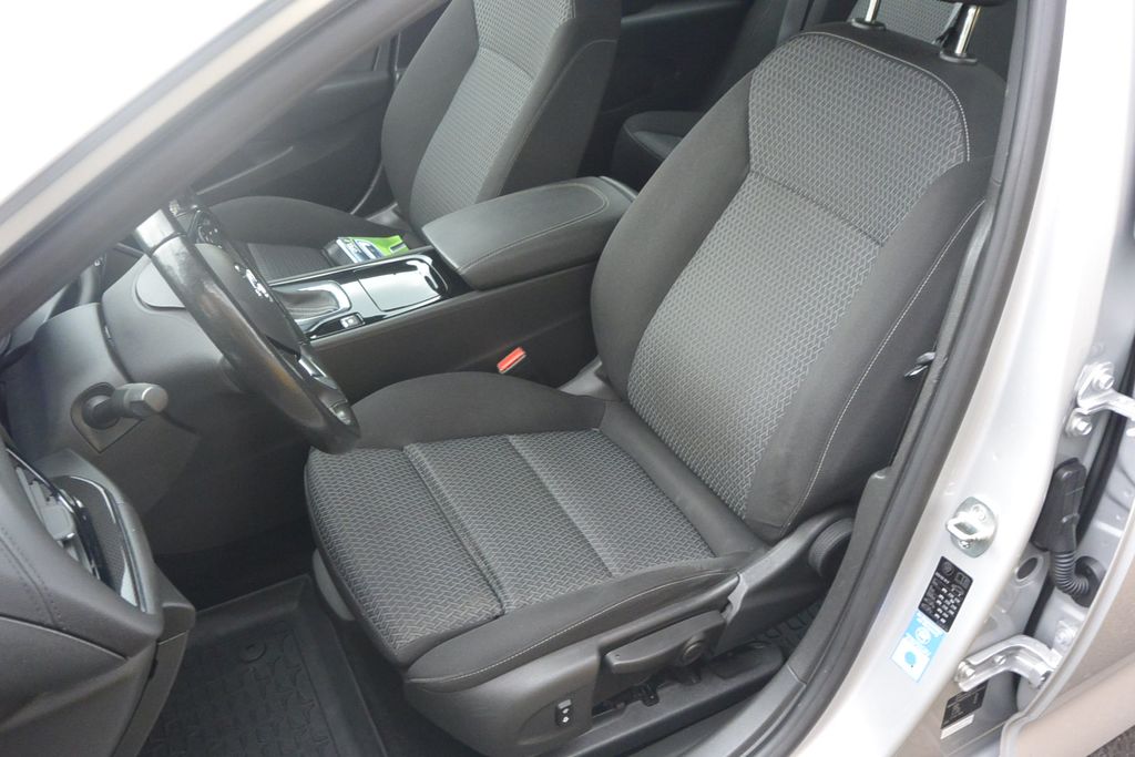 opel-insignia-2-0cdti-128kw-at-navi - 9