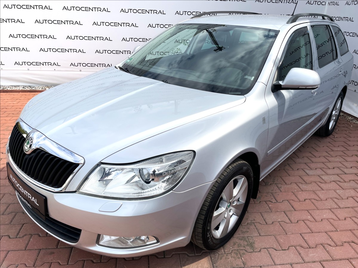 skoda-octavia-1-4-tsi-style-90kw-1-majitel - 6