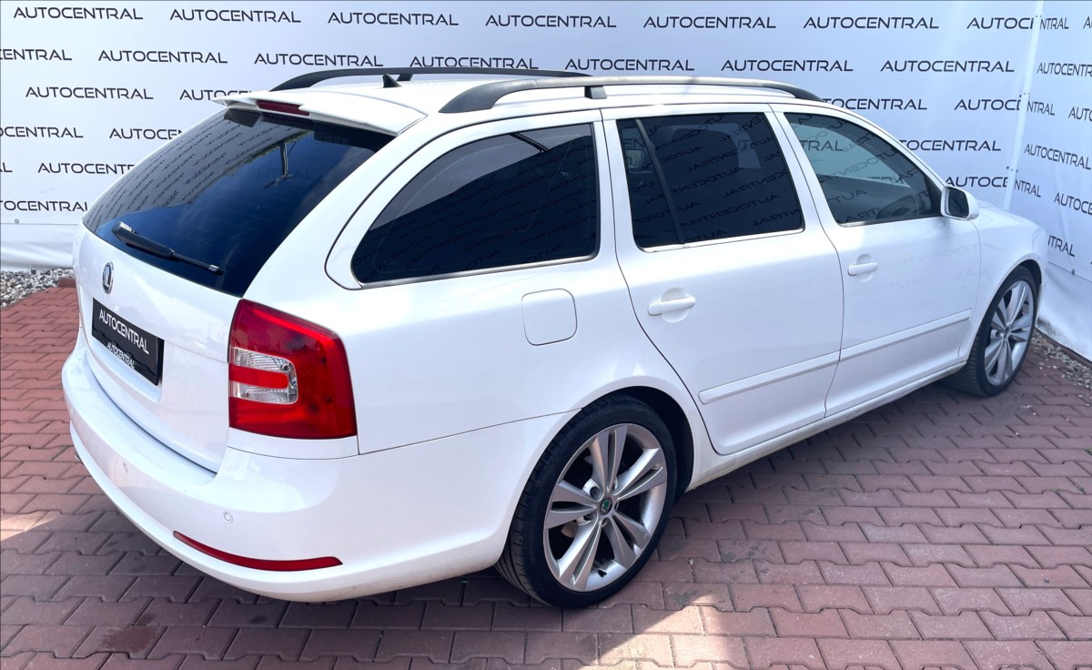 skoda-octavia-1-8-tsi-118kw-rs-paket - 3