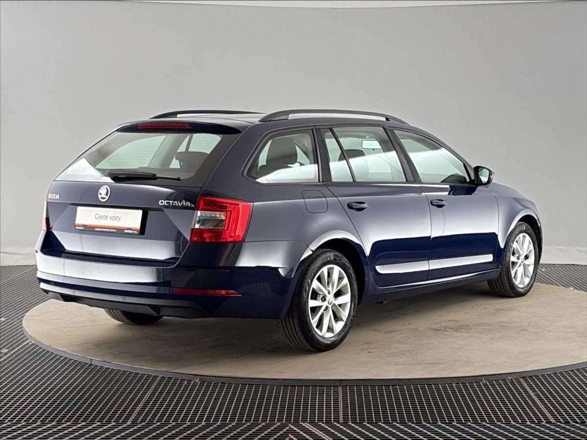 skoda-octavia-1-6-tdi-ambition-plus - 1