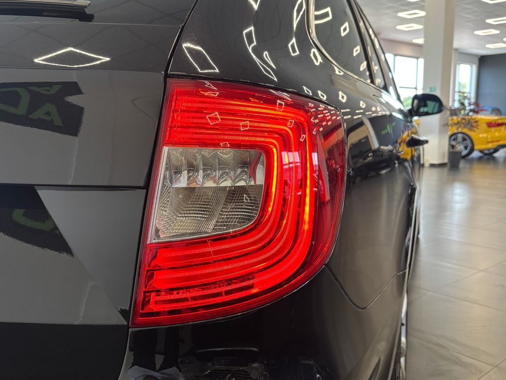 skoda-superb-2-0tdi-125kw-dsg-led-senzory - 6