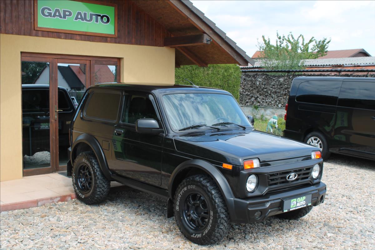 Lada Niva 1.7i 61kW 4X4 8.000 TIS.KM