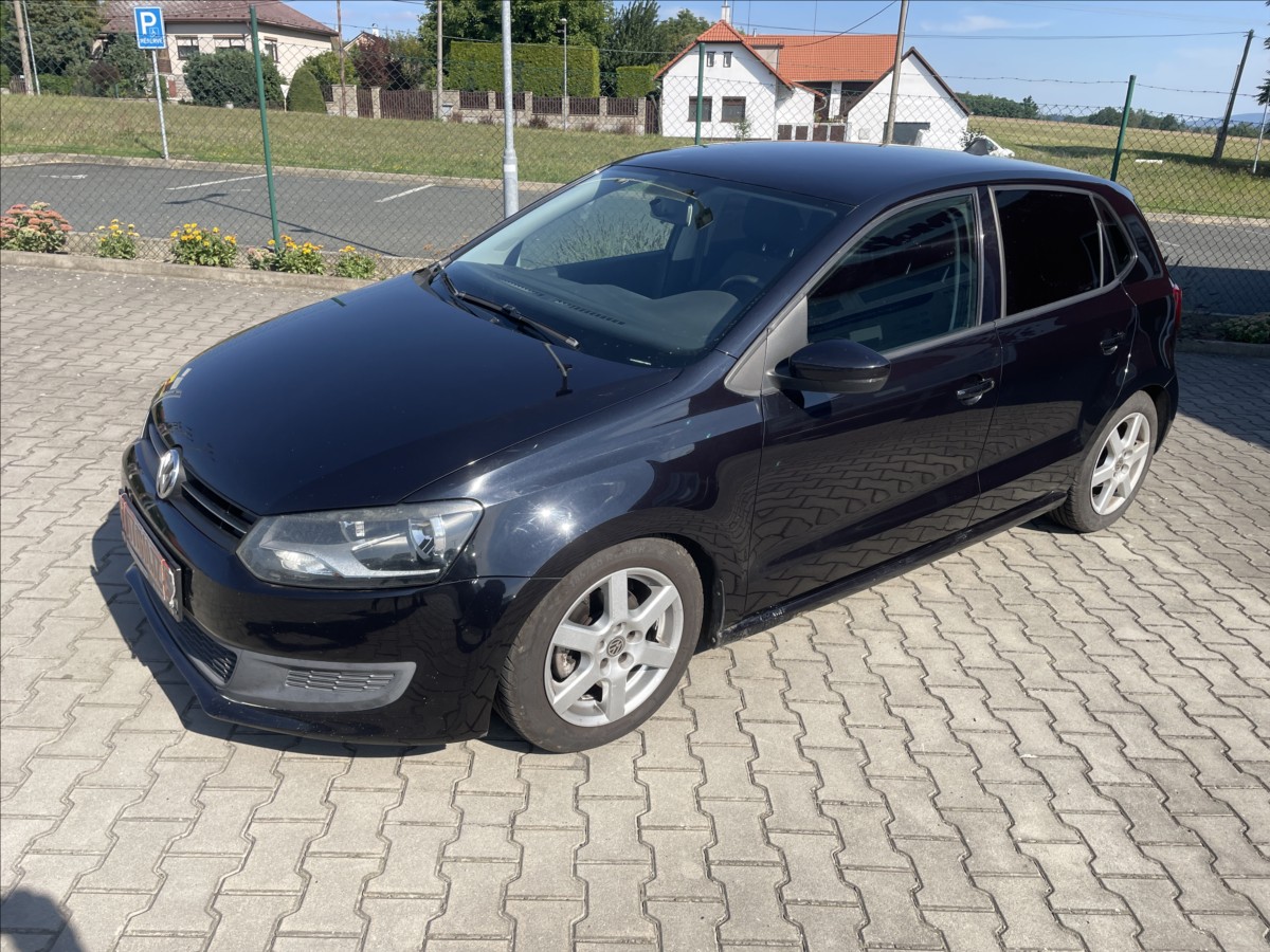 volkswagen-polo-1-6-tdi-digiklima-nova-stk-pekne - 3