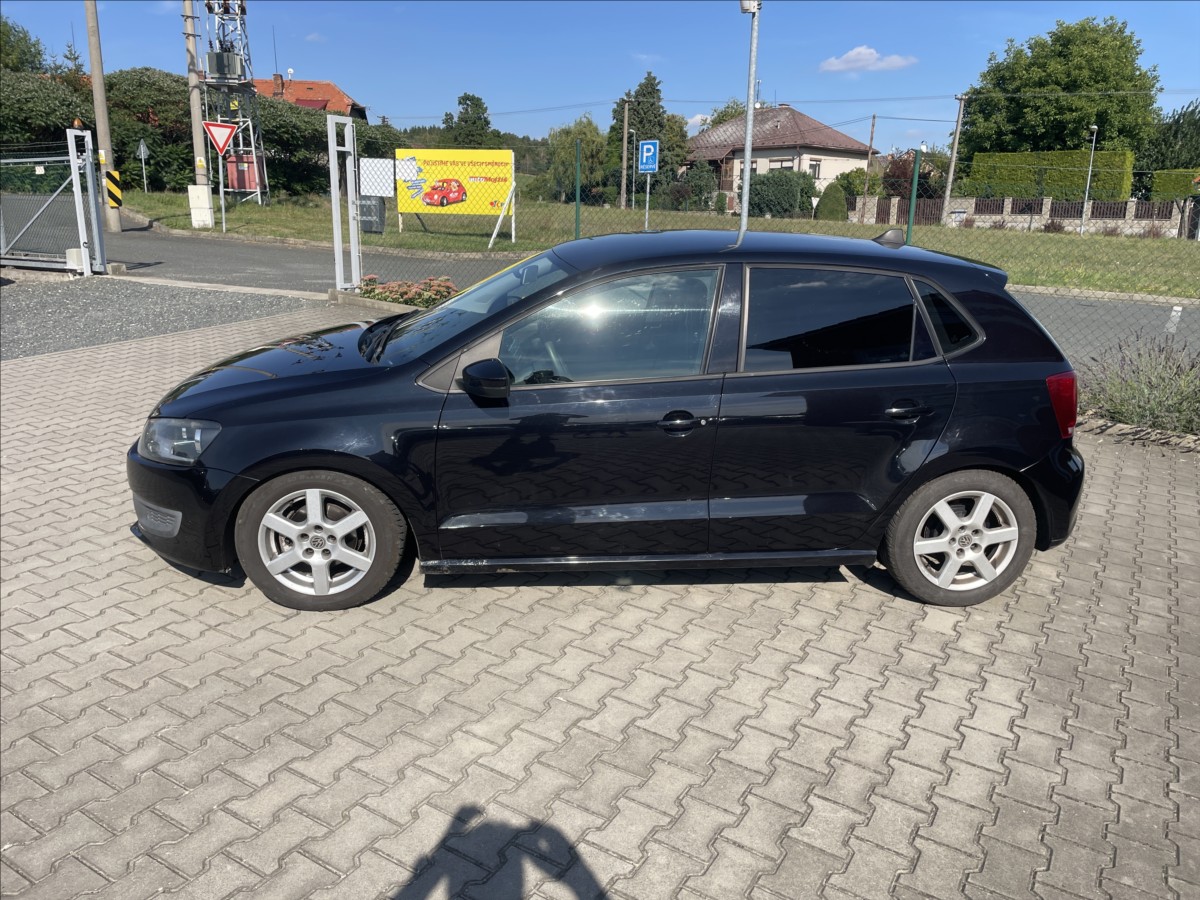 volkswagen-polo-1-6-tdi-digiklima-nova-stk-pekne - 4