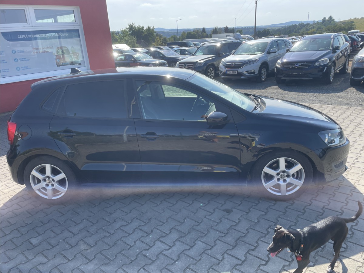 volkswagen-polo-1-6-tdi-digiklima-nova-stk-pekne - 8
