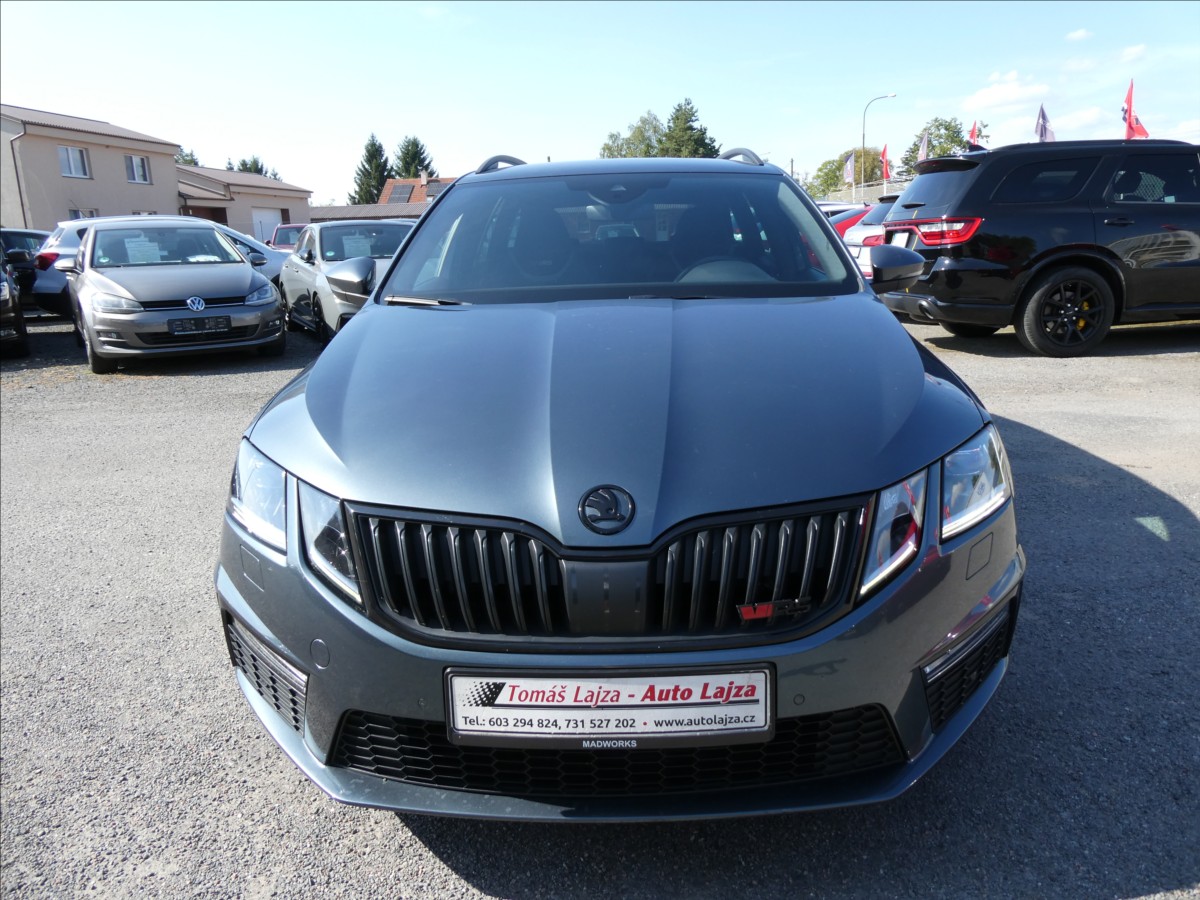 skoda-octavia-2-0-tdi-135kw-rs-dsg-serviska - 1