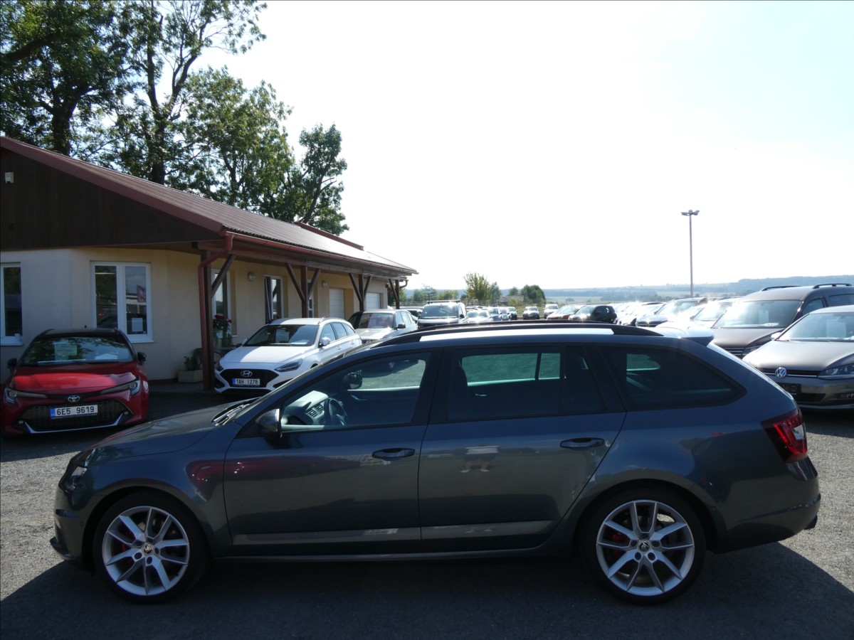 skoda-octavia-2-0-tdi-135kw-rs-dsg-serviska - 5