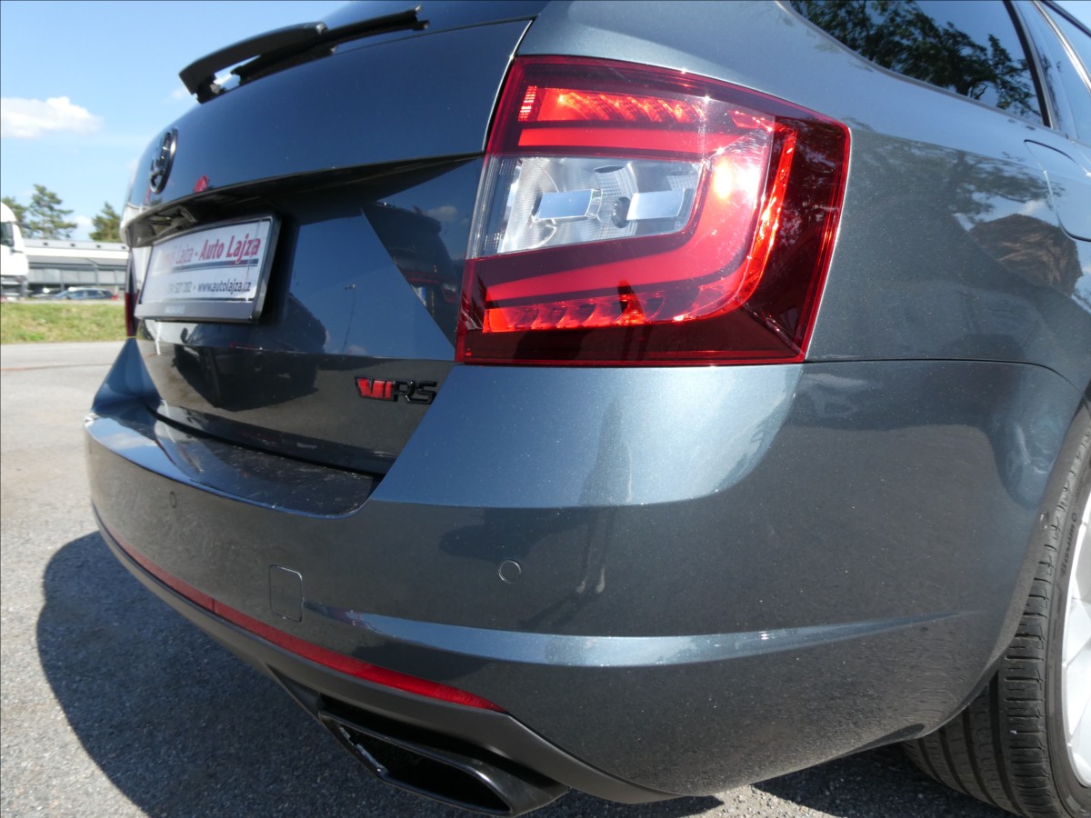 skoda-octavia-2-0-tdi-135kw-rs-dsg-serviska - 9