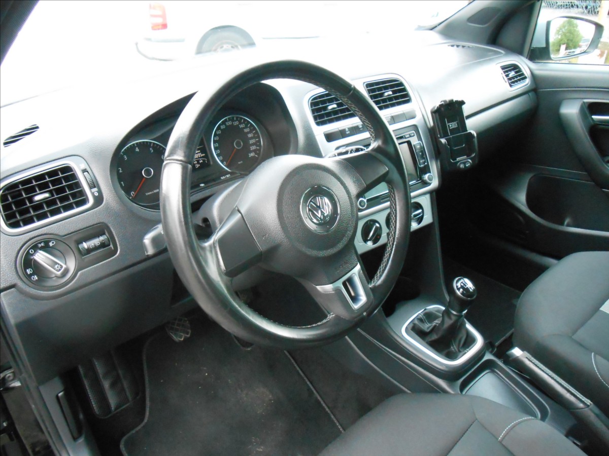 volkswagen-polo-1-2-77-kw-serviska-klima - 5