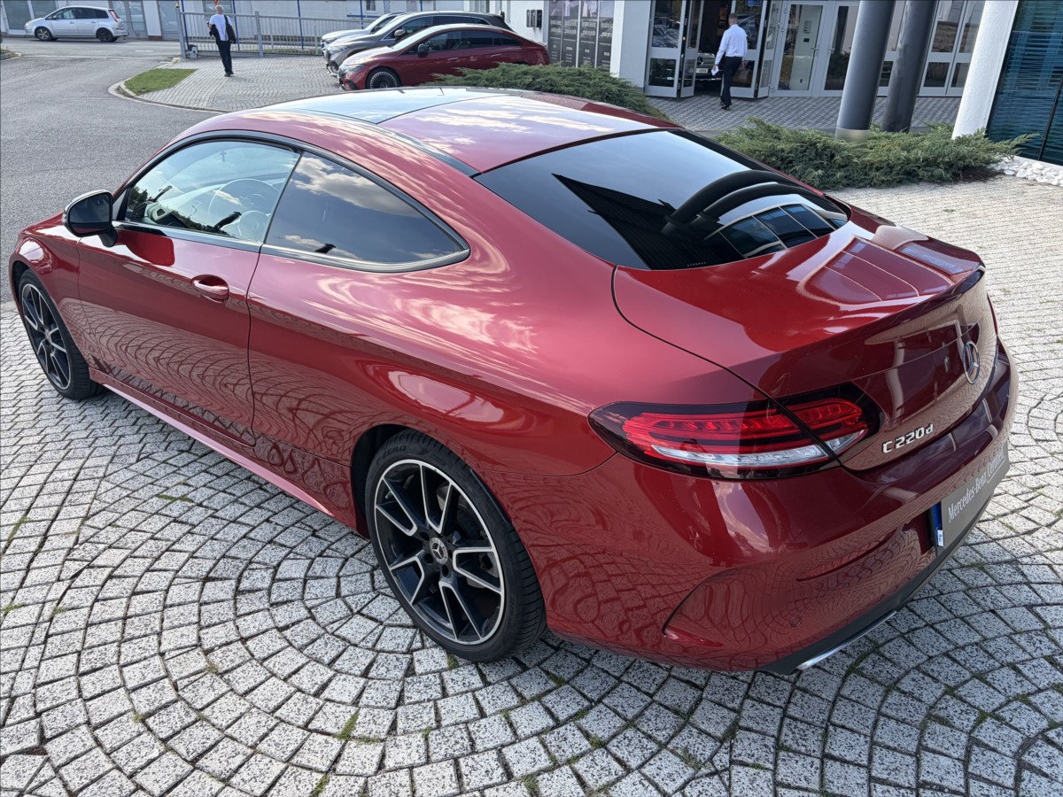 mercedes-benz-tridy-c-2-0-c-220d-4m-kupe-cz-1majitel - 5