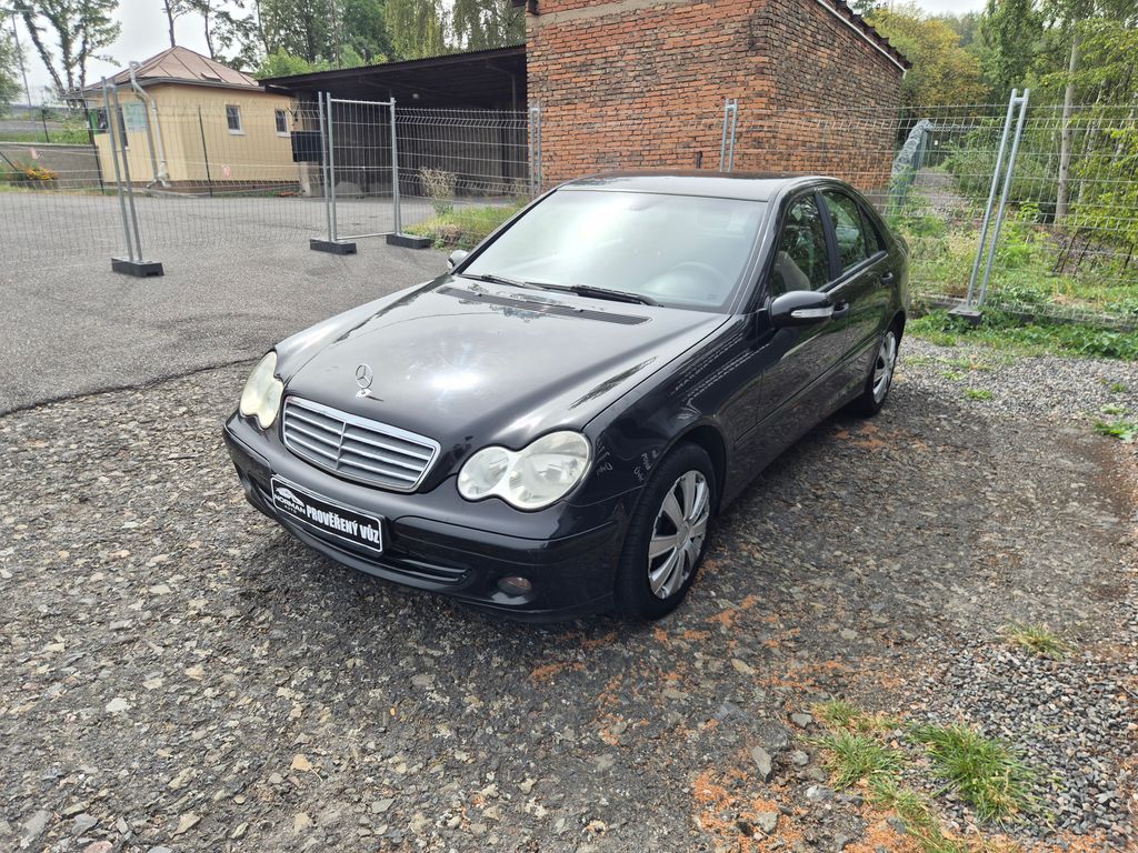 mercedes-benz-tridy-c-c220-cdi-110kw-sedan-klima - 2