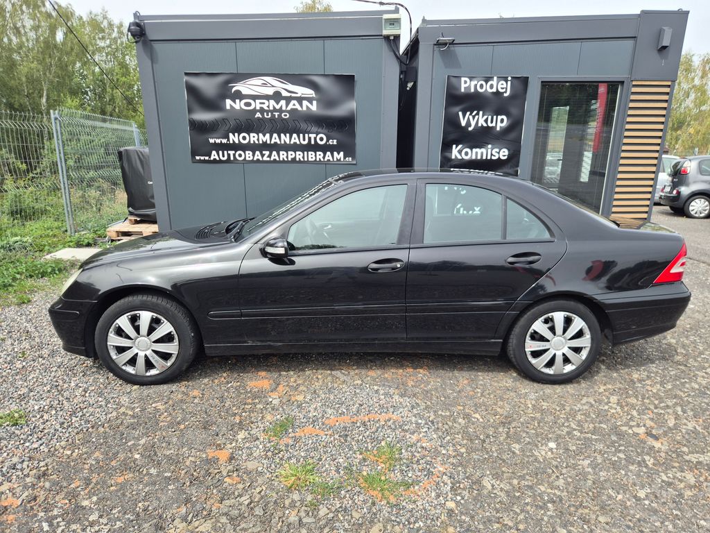 mercedes-benz-tridy-c-c220-cdi-110kw-sedan-klima - 7