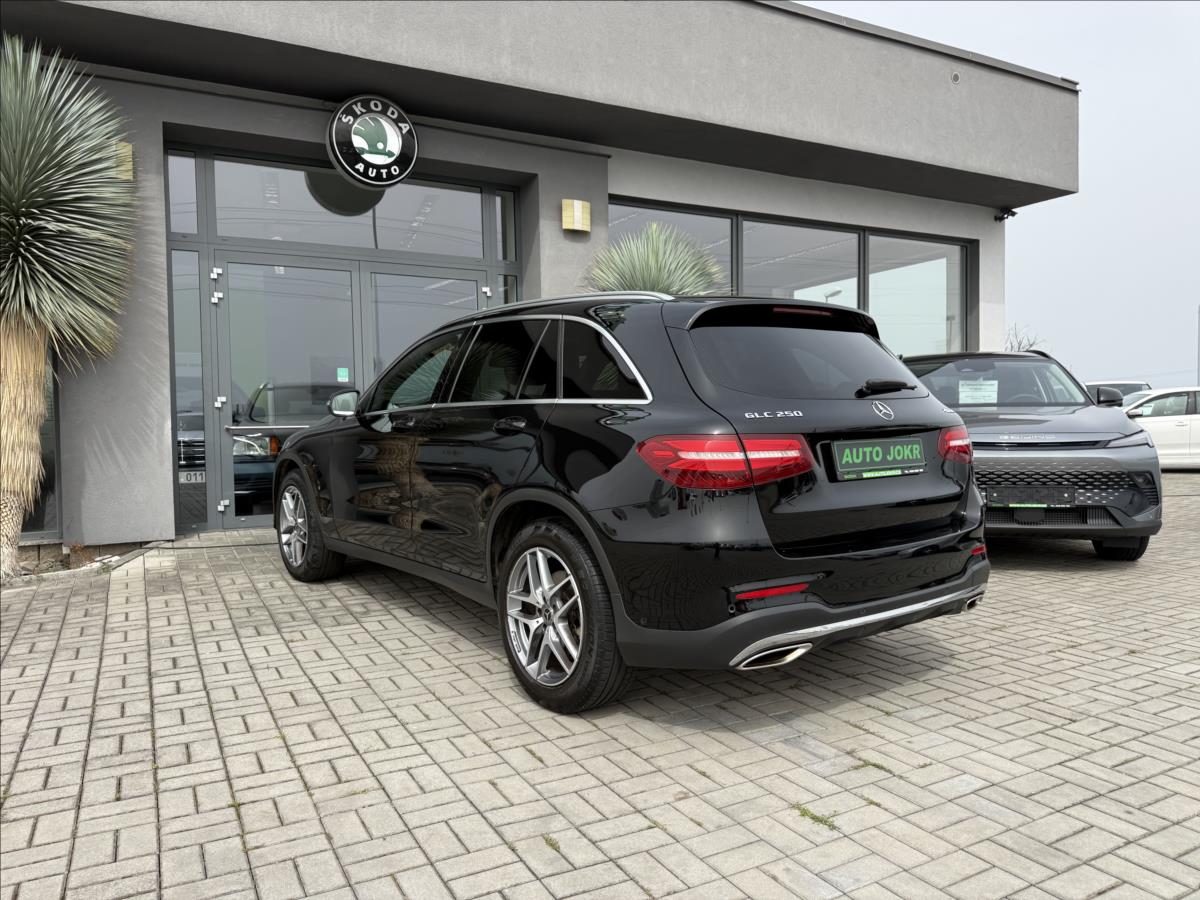 mercedes-benz-glc-250-4matic-155kw-amg-aut-led - 7
