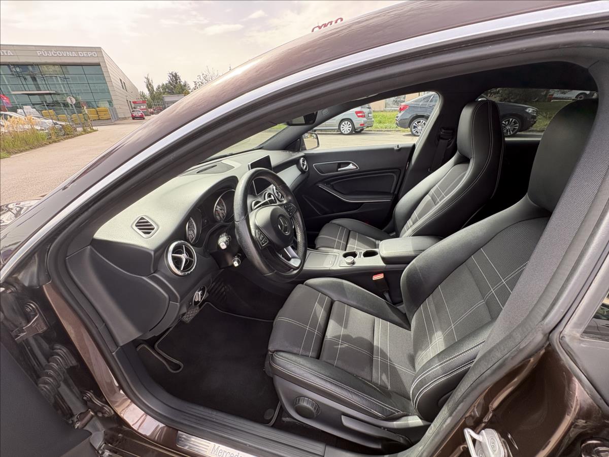 mercedes-benz-cla-2-2-220d-130kw-bi-xen-kamera - 2