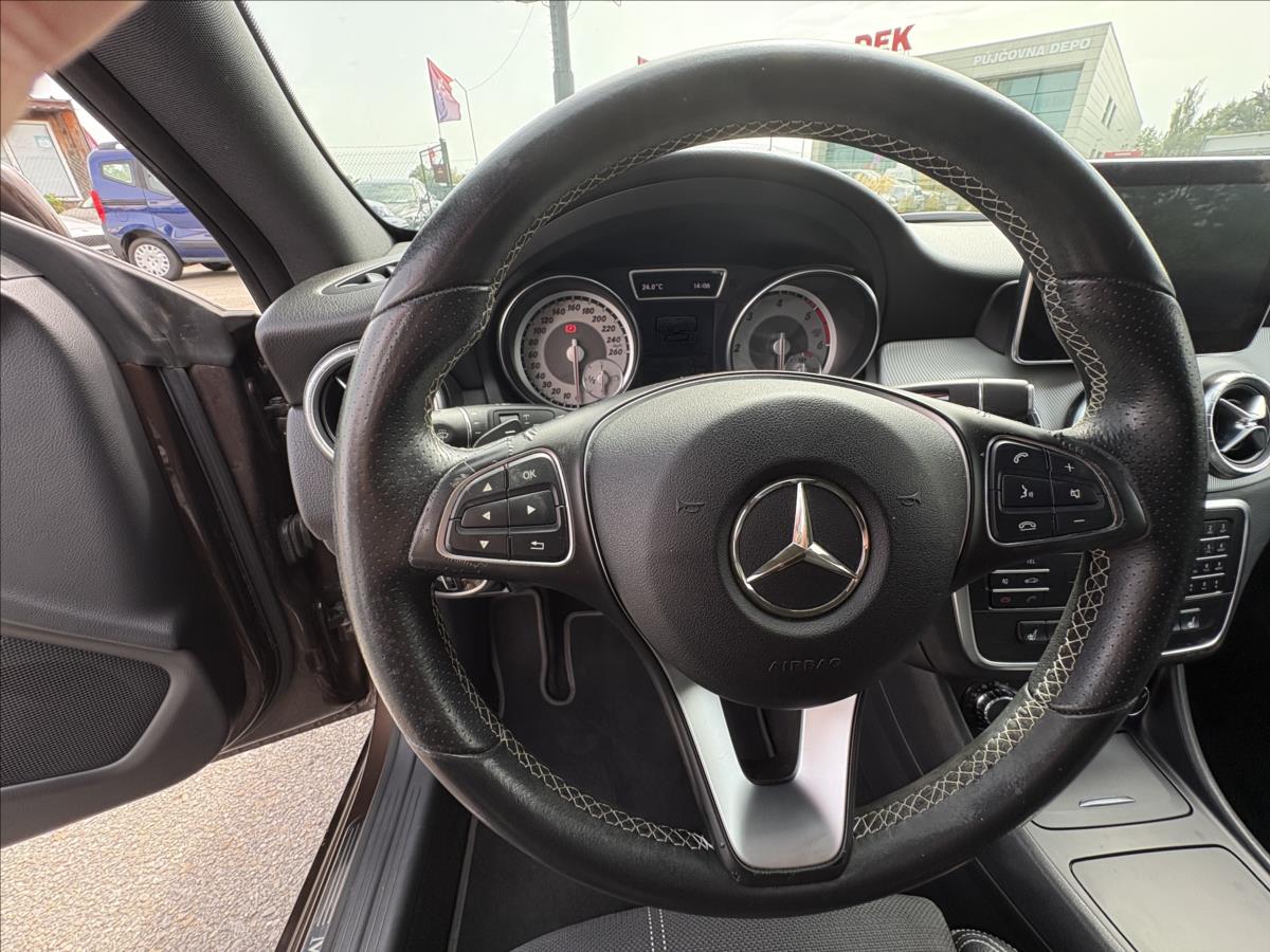 mercedes-benz-cla-2-2-220d-130kw-bi-xen-kamera - 5
