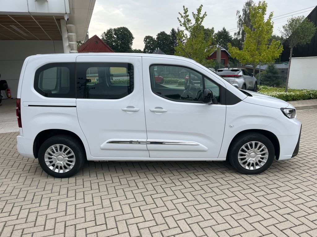 toyota-proace-city-verso-1-5-d4-d-100k-business-l1-6mt - 6