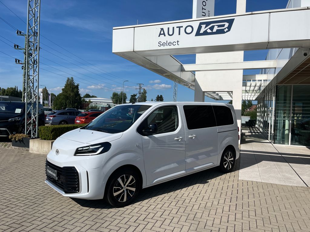 Toyota ProAce Verso 2.0D 144k L1 Family Webasto 8S