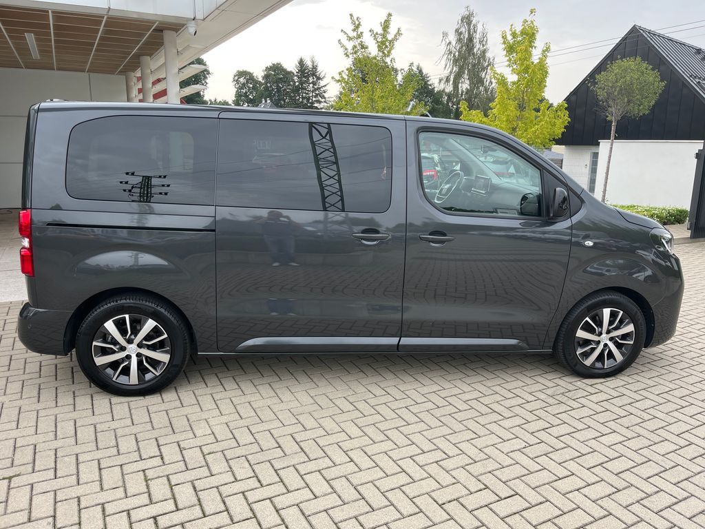 toyota-proace-verso-2-0d-144k-l1-family-webasto-8s - 6