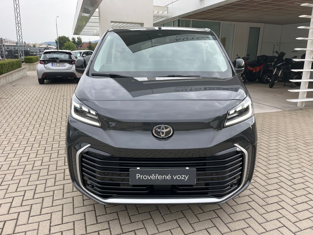 toyota-proace-verso-2-0d-144k-l1-family-webasto-8s - 8
