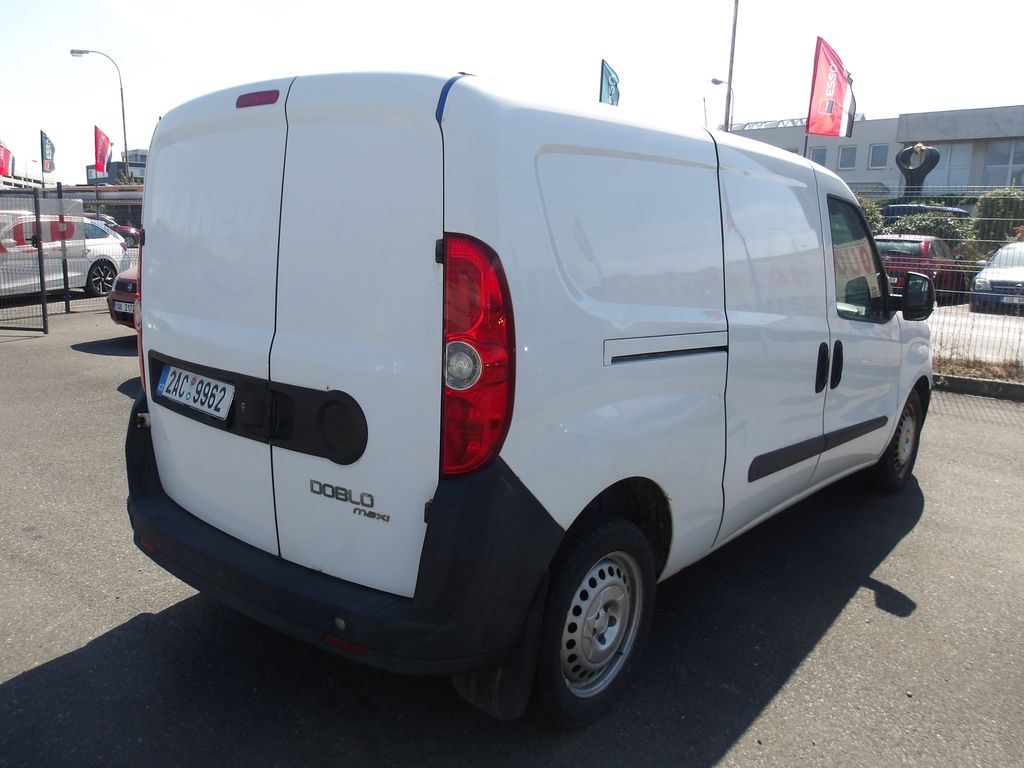 fiat-doblo-cargo-1-4i-cr-1-maj-21-dph - 8