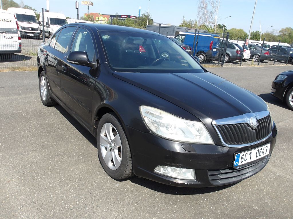 skoda-octavia-2-0tdi-jezdi-vyborne - 4